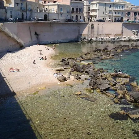Edesia Apartment- Ortigia Holidays Apartament